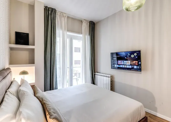 Apartament Downtown Srl - The Cloud Rzym