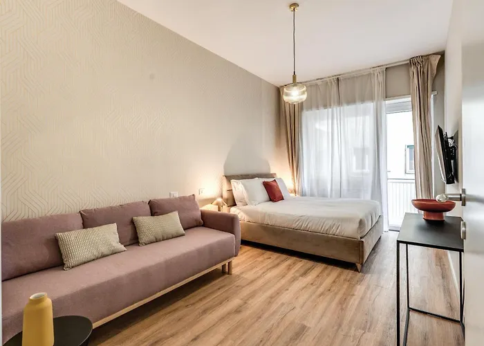 Downtown Srl - The Cloud Apartamento Roma